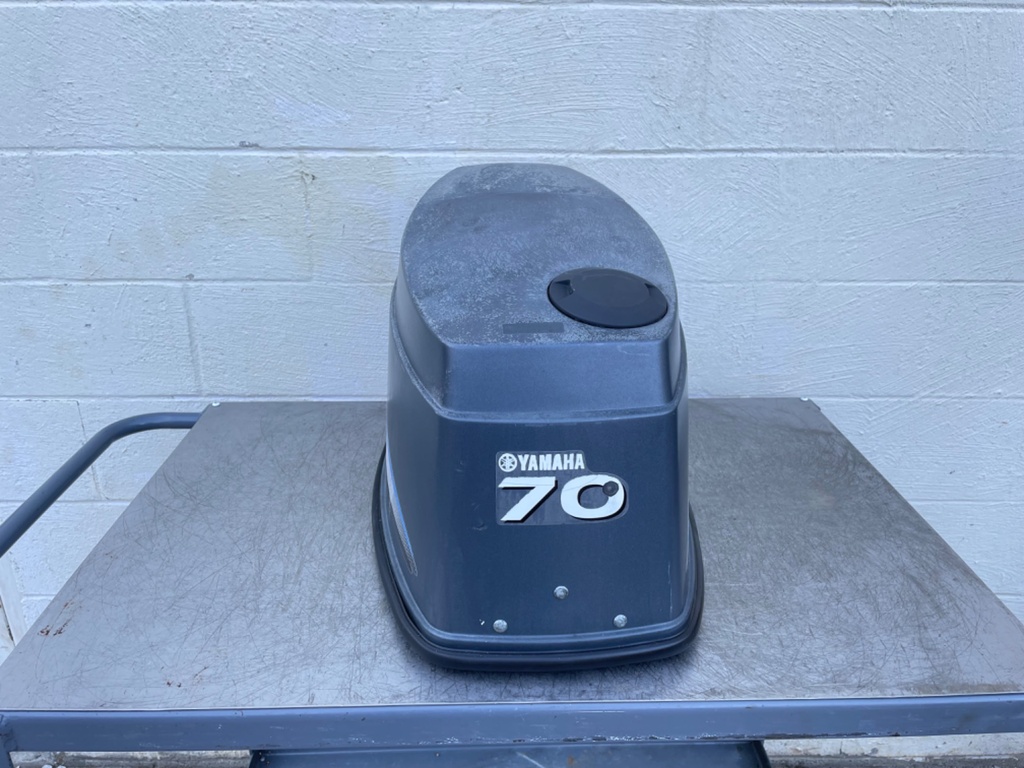 2000-2008 Yamaha 70HP 2 Stroke Outboard Top Cover Cowling Hood