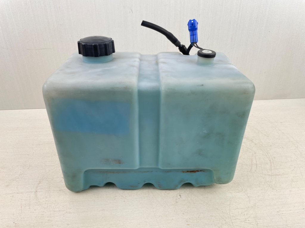 Yamaha Outboard 2 Stroke 10.5L Remote Sub Oil Tank With Pump & Sensor