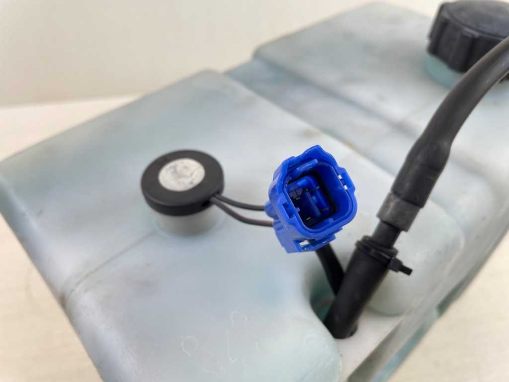 Yamaha Outboard 2 Stroke 10.5L Remote Sub Oil Tank With Pump & Sensor