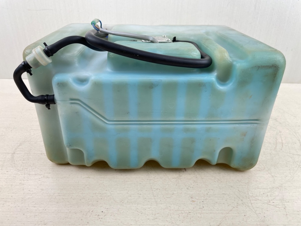 Yamaha Outboard 2 Stroke Remote Sub Oil Tank With Pump & Sensor 10.5L