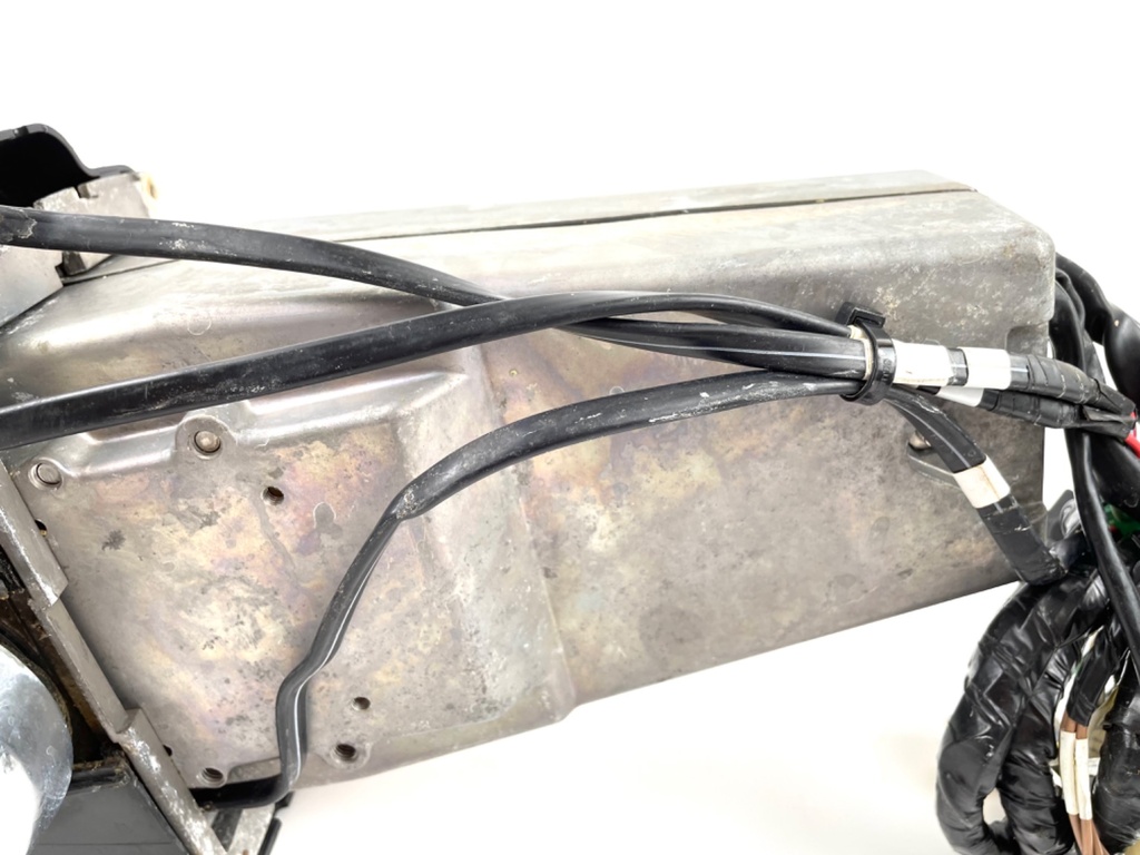 Yamaha 704 Top Mount Dual Twin Outboard Engine Control Box  704-48207-R0-00