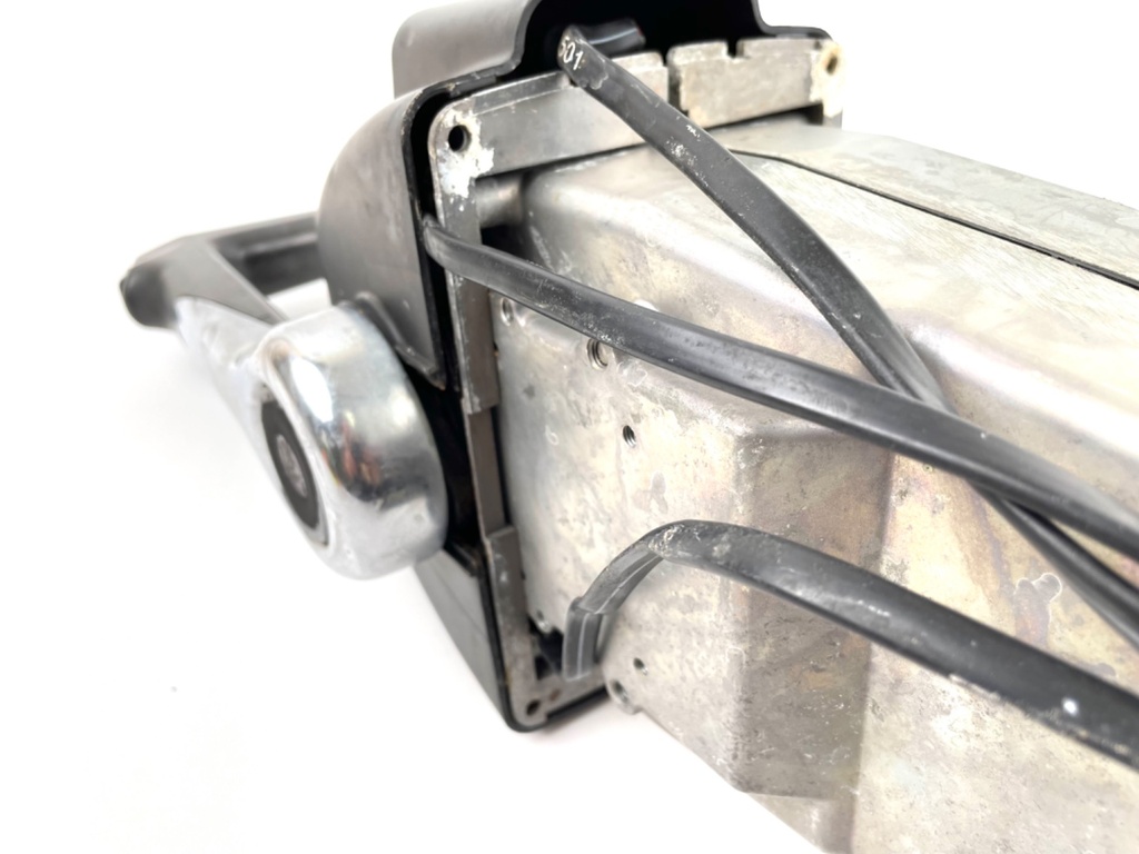 Yamaha 704 Top Mount Dual Twin Outboard Engine Control Box  704-48207-R0-00