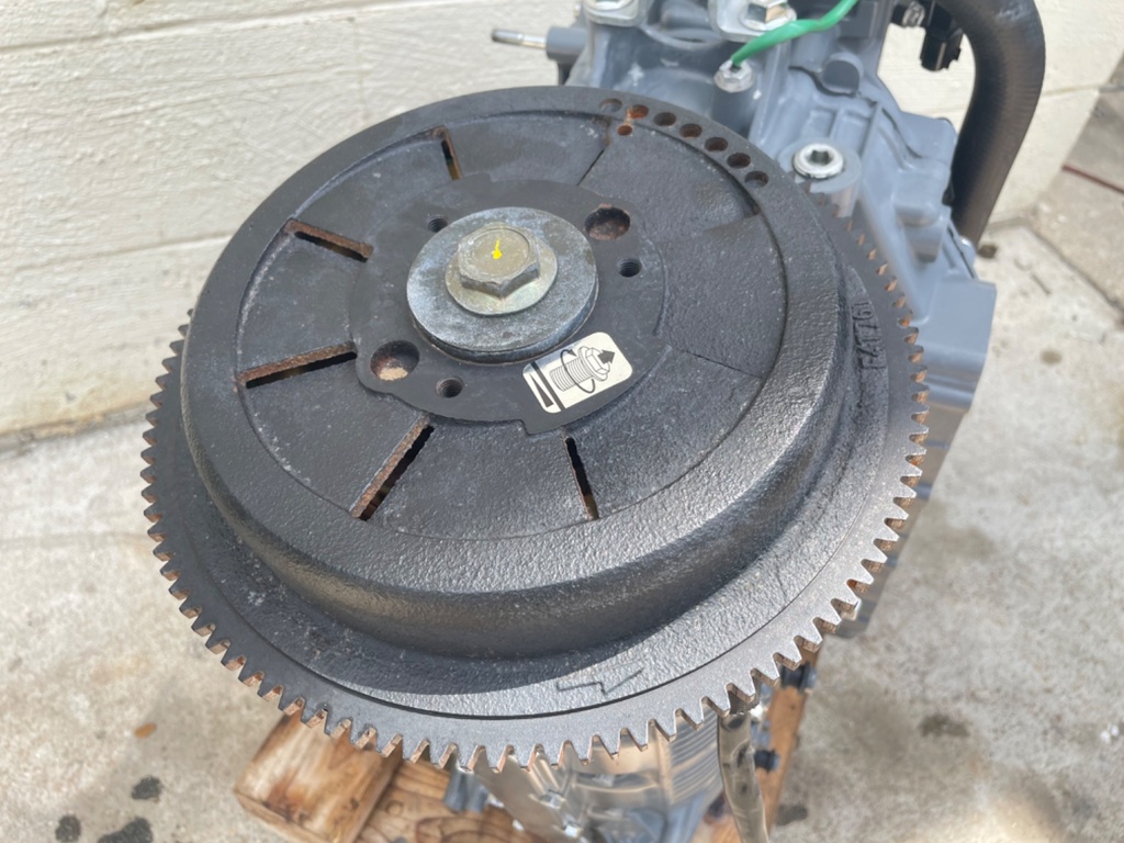 2008 Suzuki 90 HP 4 Stroke Outboard Powerhead Crankcase 11300-90J11 OEM