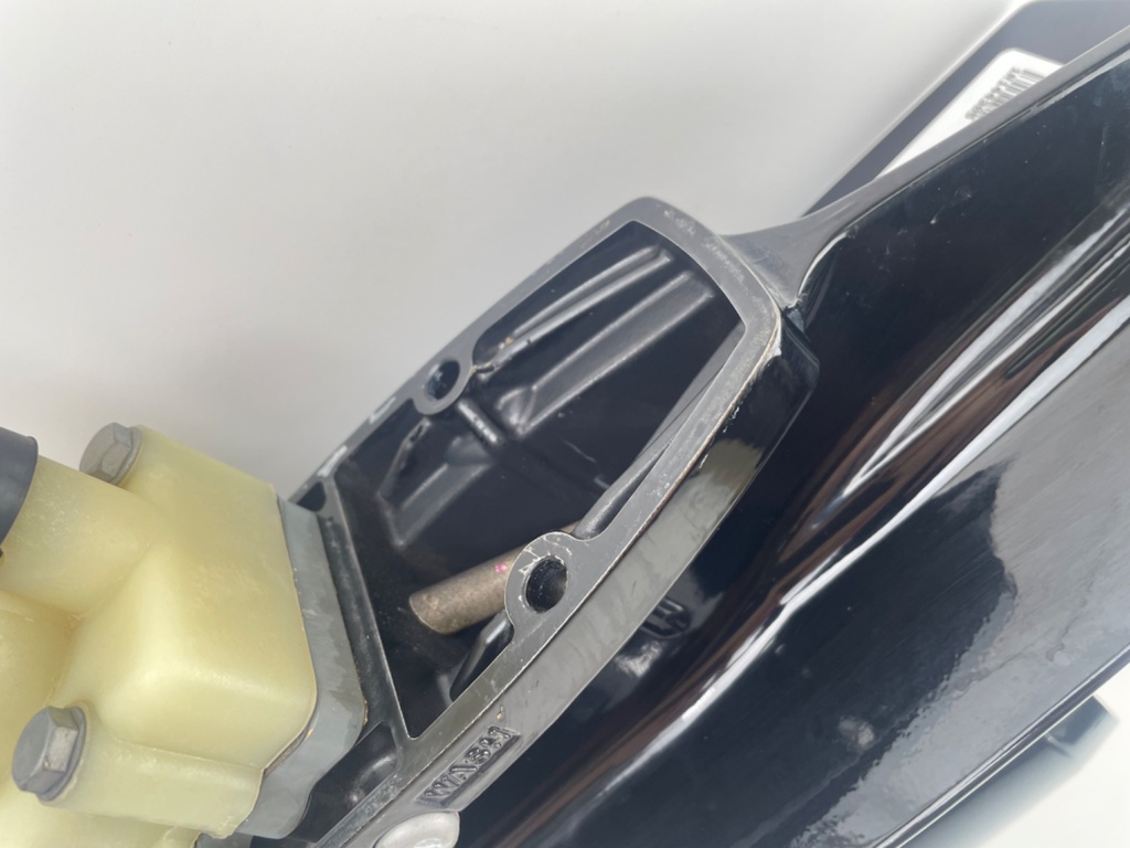 2021 Mercury 9.9 HP 4 Stroke 20" Long Lower Unit Gear Case Like New