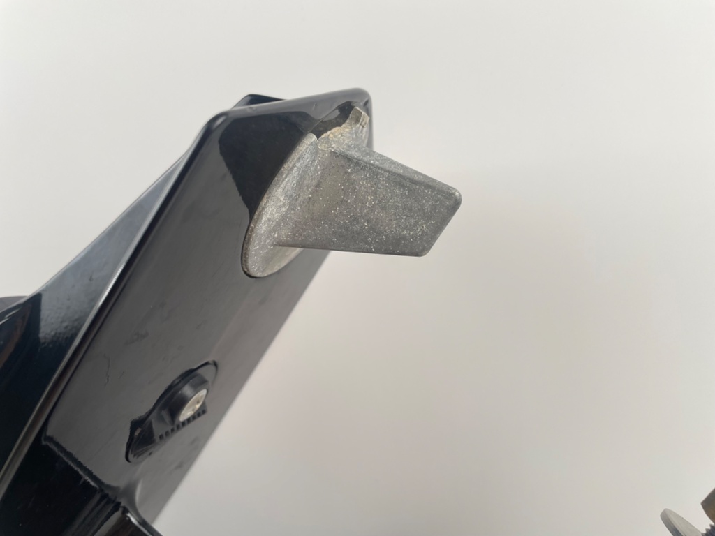 2021 Mercury 9.9 HP 4 Stroke 20" Long Lower Unit Gear Case Like New