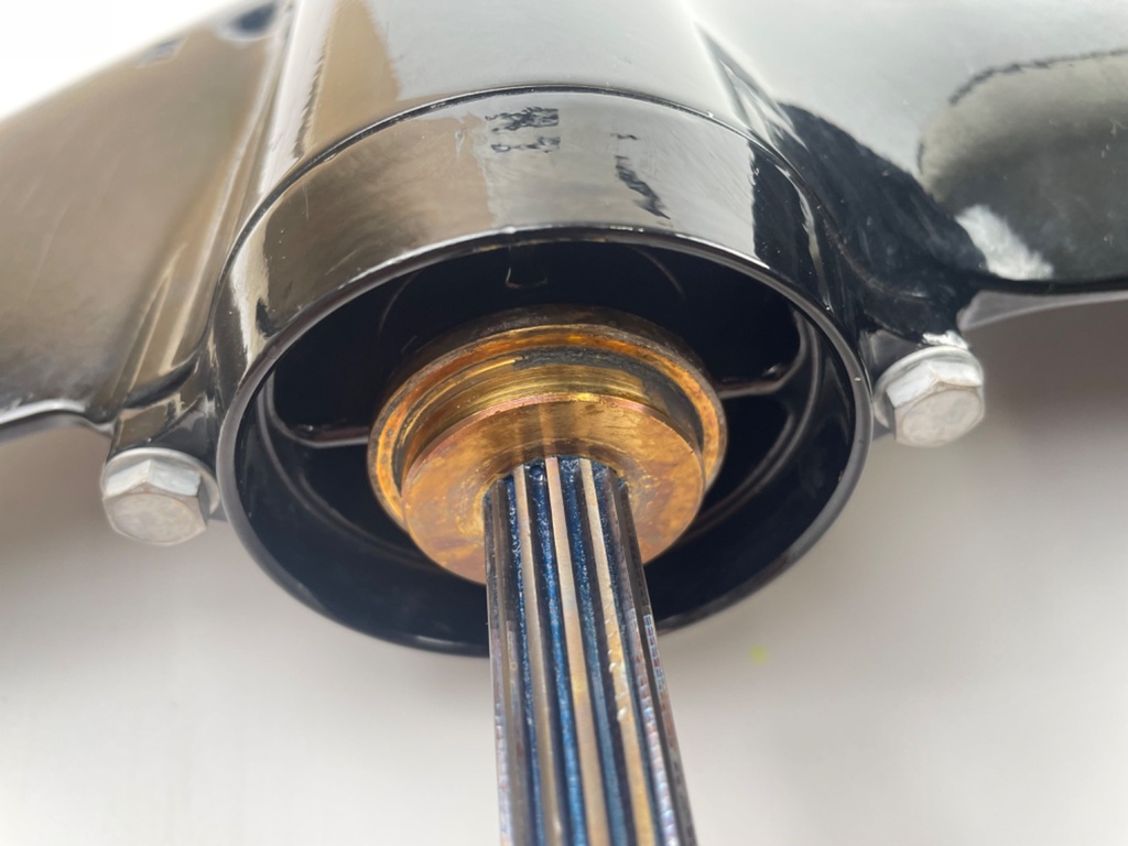 2021 Mercury 9.9 HP 4 Stroke 20" Long Lower Unit Gear Case Like New