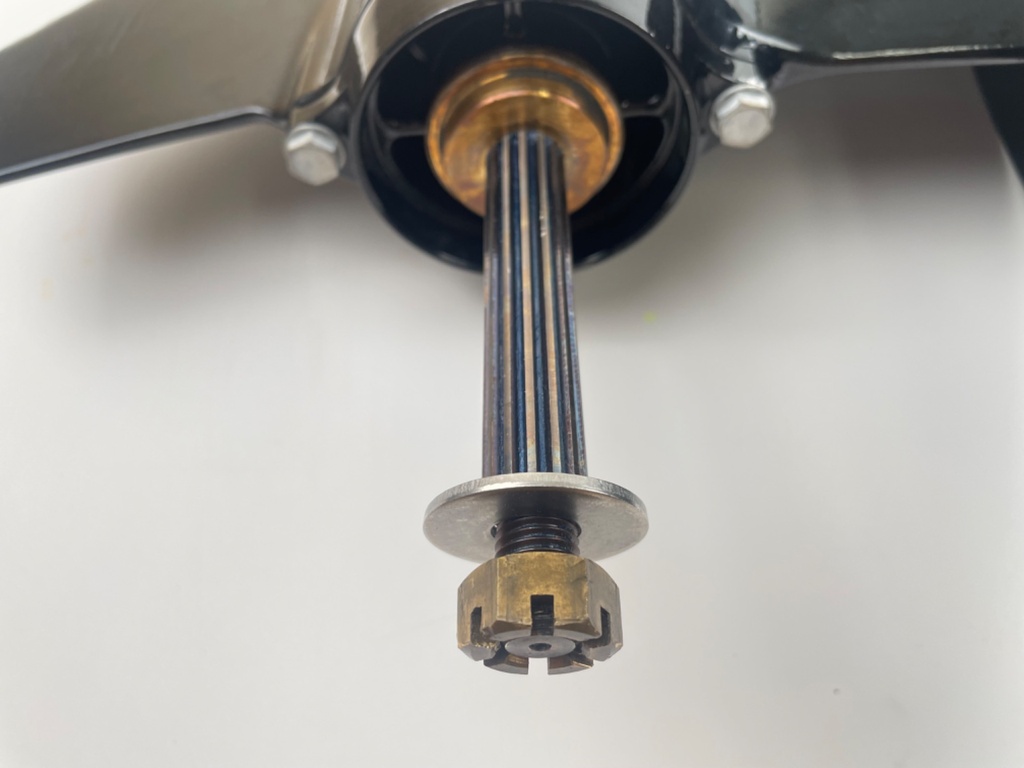 2021 Mercury 9.9 HP 4 Stroke 20" Long Lower Unit Gear Case Like New