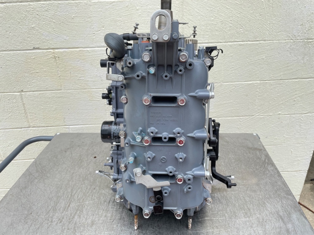 2006 Yamaha 115 HP 4 Stroke Outboard Powerhead 68V-W009B-07-1S OEM