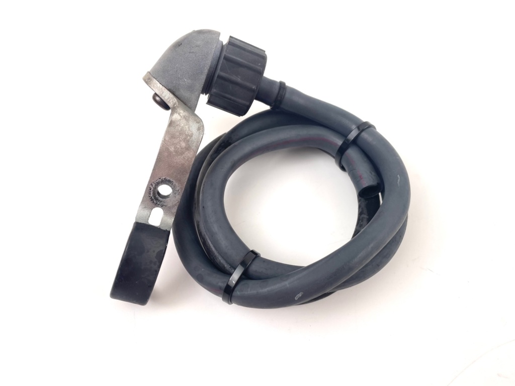 2006 Yamaha 115 HP 4 Stroke Outboard Fresh Water Flush Port 67F-12535-01-00 OEM