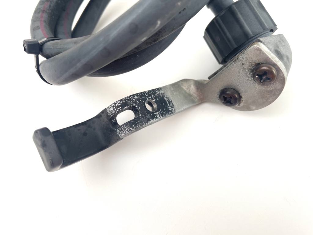 2006 Yamaha 115 HP 4 Stroke Outboard Fresh Water Flush Port 67F-12535-01-00 OEM