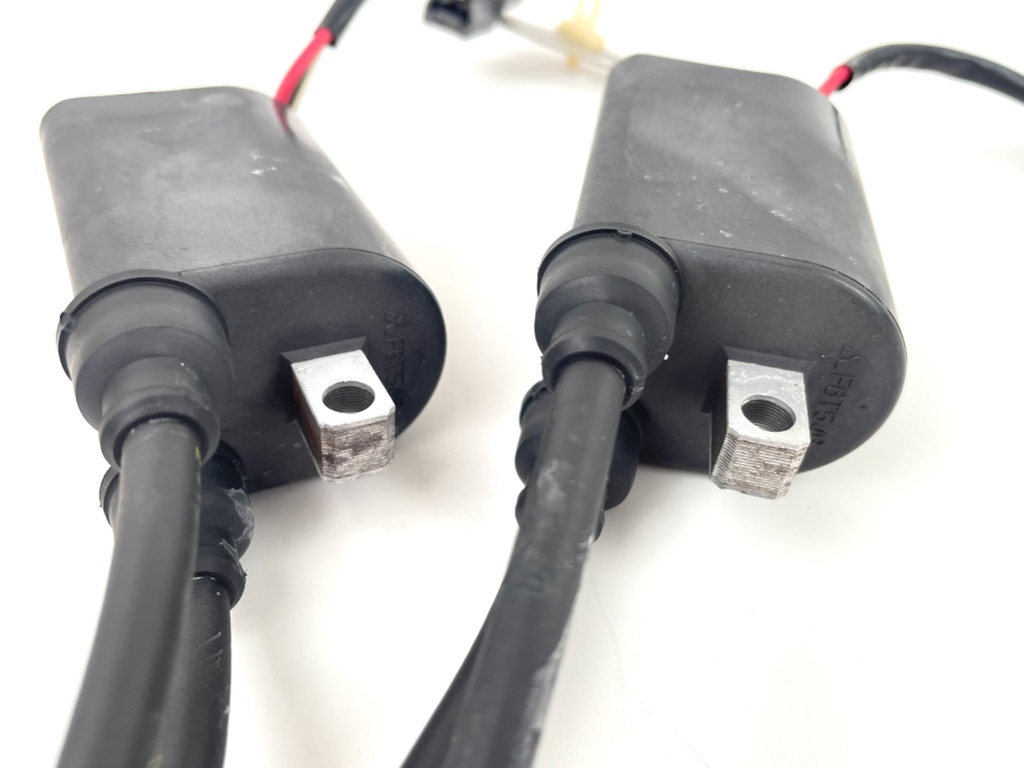 2007 Yamaha 115HP F115 Outboard Ignition Coil 68V-82310-10-00  68V-82310-00-00