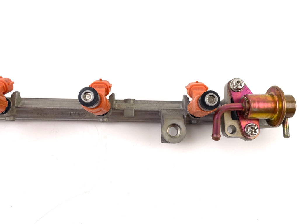 2007 Yamaha 115HP 4 Stroke Outboard Fuel Injector Set W/ Pipe 68V-13160-00-00