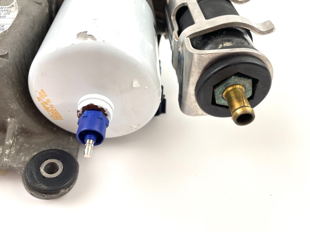 Mercury 135 150 200 HP 2 Stroke Optimax Vapor Separator Tank VST 855432A1