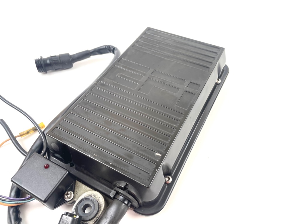 2001 Mercury 200 HP 2 Stroke Engine Control Unit ECU 824003A30 OEM Outboard