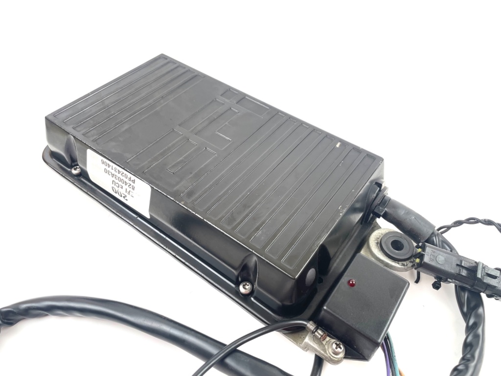 2001 Mercury 200 HP 2 Stroke Engine Control Unit ECU 824003A30 OEM Outboard