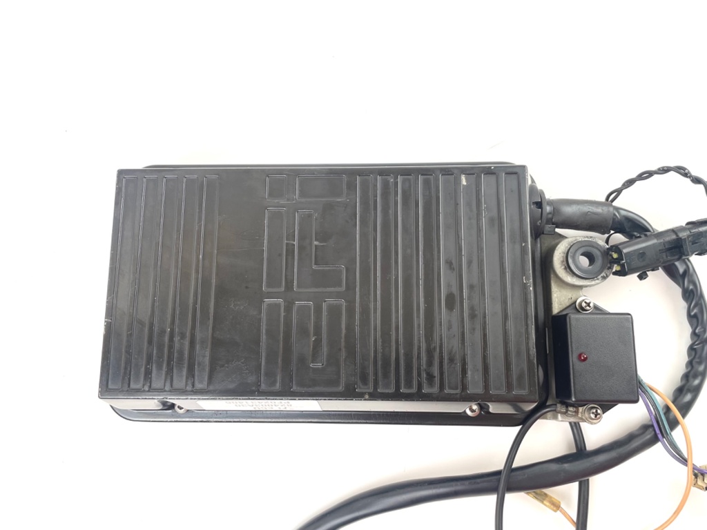 2001 Mercury 200 HP 2 Stroke Engine Control Unit ECU 824003A30 OEM Outboard