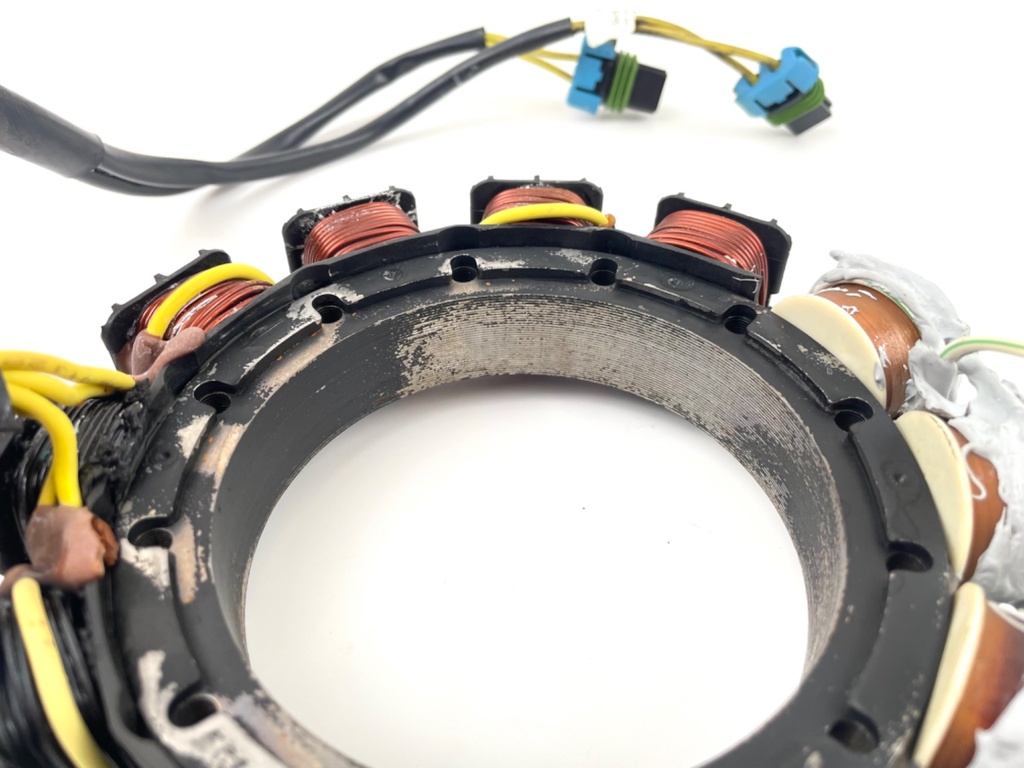 2001 Mercury 200 HP 2 Stroke Stator Assembly 858404T3 OEM Outboard