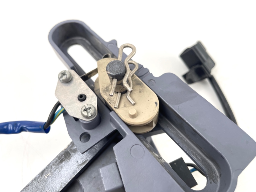 2003 Yamaha 225 HP 4 Stroke Outboard Shift Switch & Bracket 69J-8259F-00-00 OEM