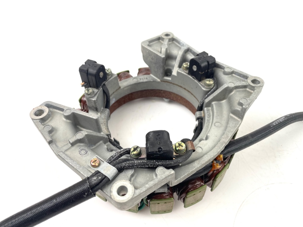 2003 Yamaha 225 HP 4 Stroke Coil Pulser Base Stator Assembly 69J-81460-01-00 OEM