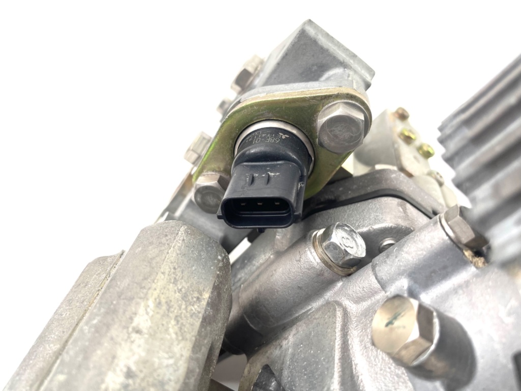 2003 Yamaha 150 HP 2 Stroke HPDI Fuel Injection Pump 68F-12170-01-00 - Parts