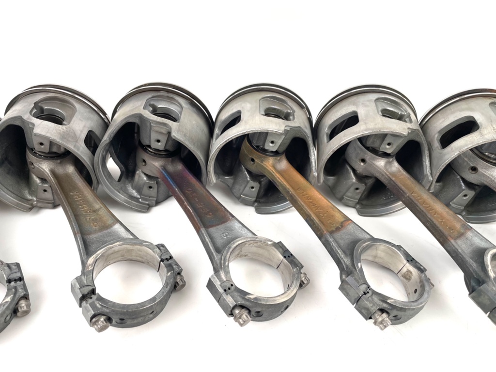 2003 Yamaha 150 HP VZ150 2 Stroke HPDI Piston W/ Connecting Rod Set