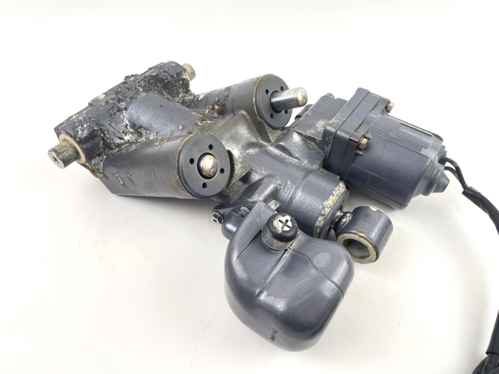 2003 Yamaha 150 HP 2 Stroke Outboard Power Trim Tilt Unit 68F-43800-01-4D OEM