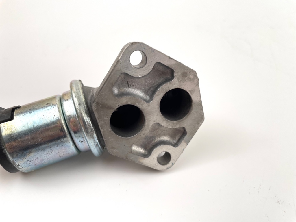 2001 Suzuki 90 HP 4 Stroke Outboard IAC Idle Air Control Valve 18137-77E00 OEM