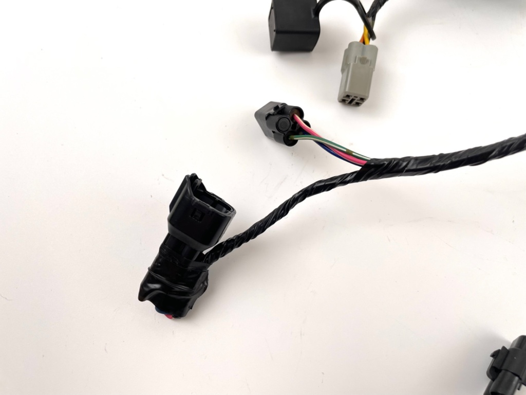 2001 Suzuki 90 HP 4 Stroke Outboard Engine Wire Harness 36610-90J00 OEM