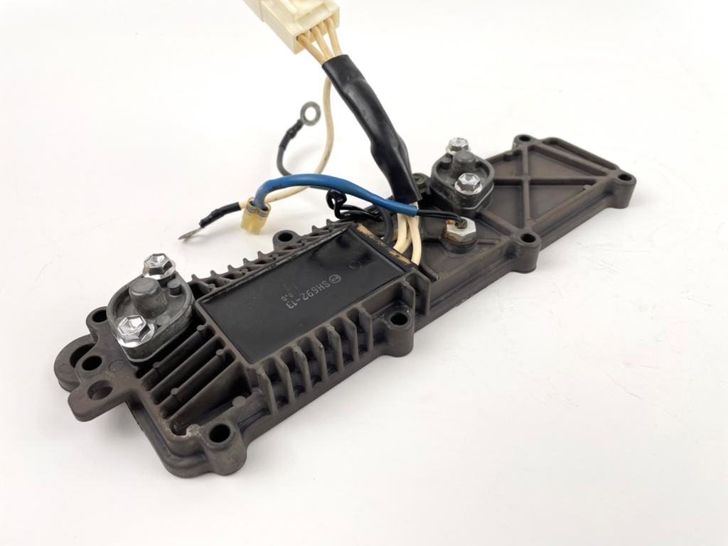 2001 Suzuki 90 115 140 HP 4 Stroke Outboard Rectifier & Regulator 32800-90J00 OEM