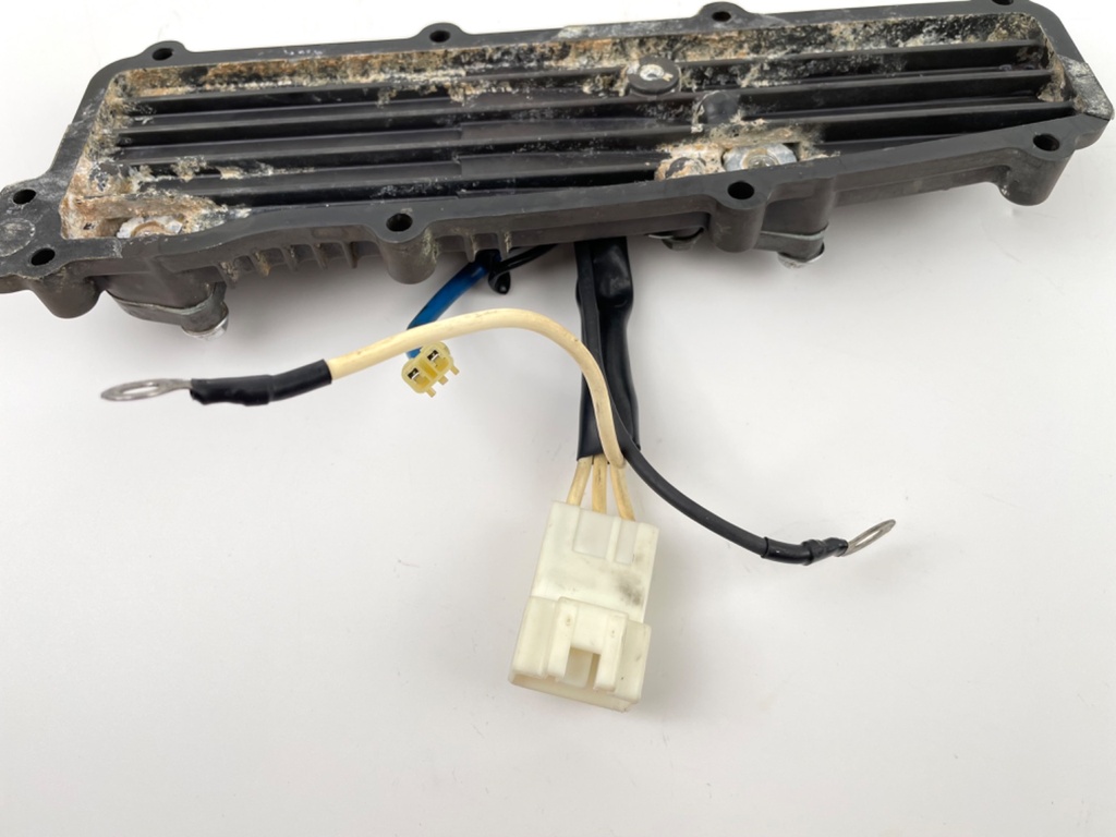 2001 Suzuki 90 115 140 HP 4 Stroke Outboard Rectifier & Regulator 32800-90J00 OEM