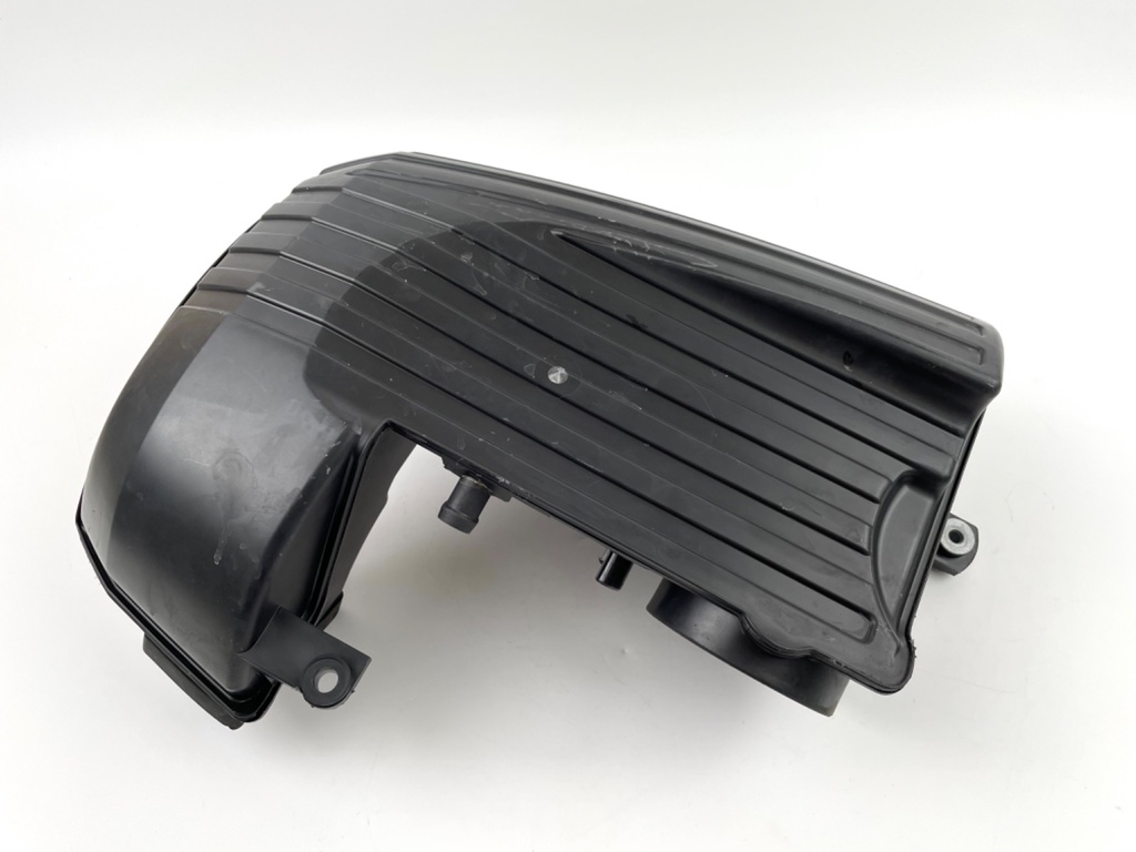 2008 Suzuki 90 HP 4 Stroke Outboard Intake Air Silencer Assembly 13810-90J00 OEM