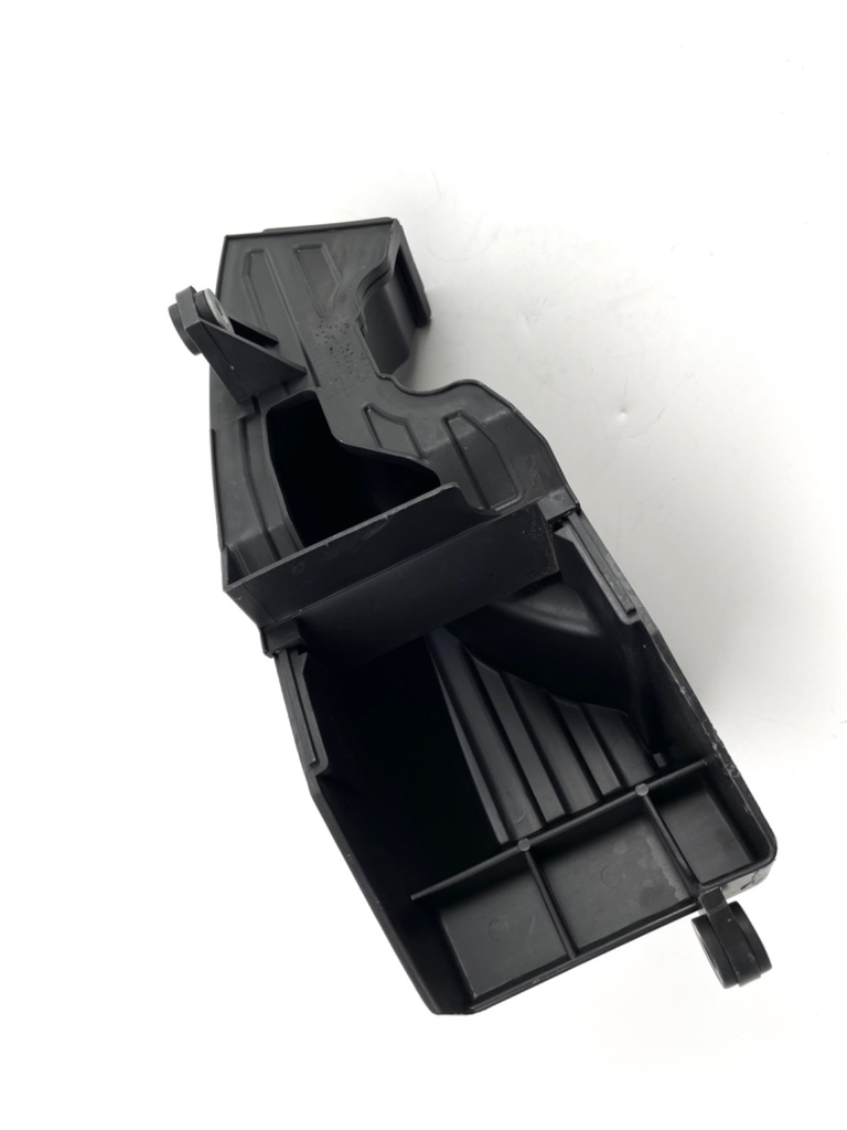 2008 Suzuki 90 HP 4 Stroke Outboard Intake Air Silencer Assembly 13810-90J00 OEM