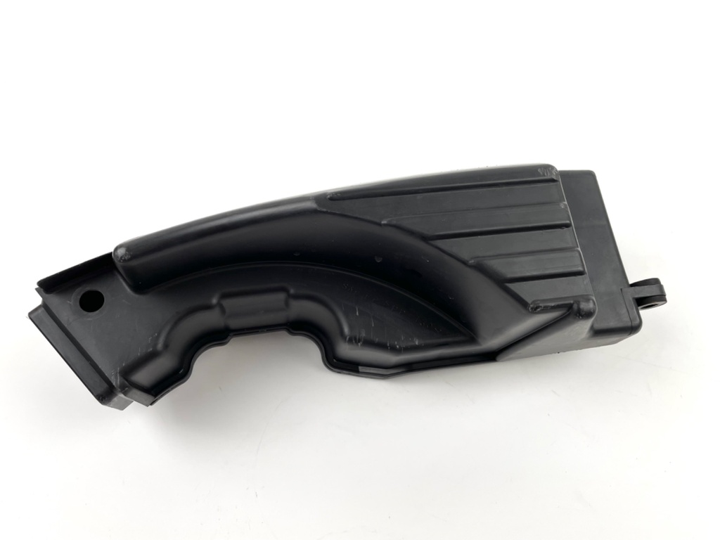 2008 Suzuki 90 HP 4 Stroke Outboard Intake Air Silencer Assembly 13810-90J00 OEM