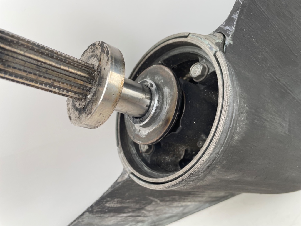 69J-45300-21-8D Yamaha 200 225 HP 25" XL Lower Unit Gear Case RH 2002-2015