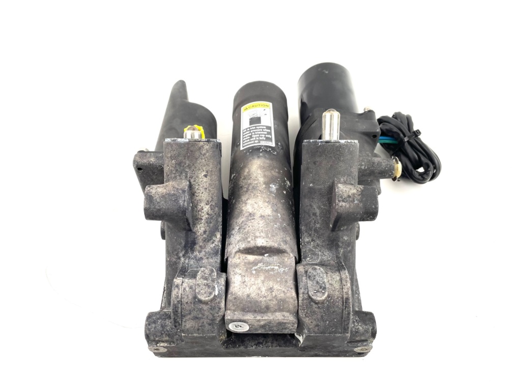 2001 Mercury 200 HP 2 Stroke Power Trim Tilt Unit 8M0168222 OEM Outboard