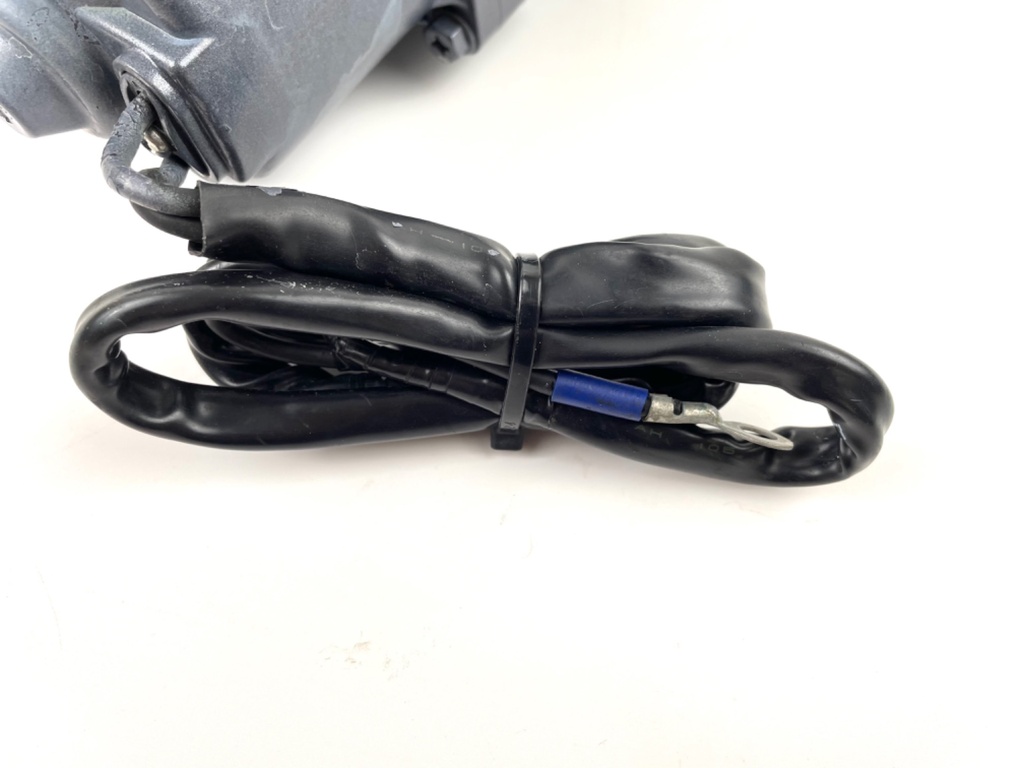 2006 Yamaha 115 HP 4 Stroke Power Trim Tilt Unit 68V-43800-03-4D OEM Outboard