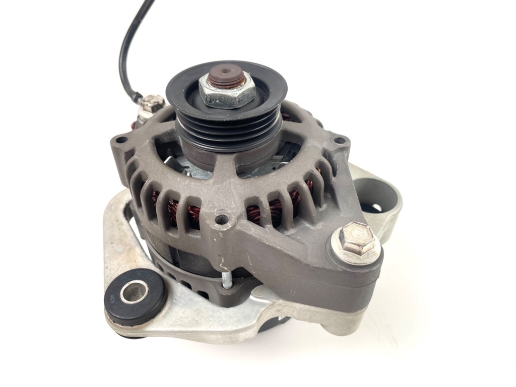 2015 Mercury 250 HP ProXs 2 Stroke Outboard Alternator 881247A1 OEM