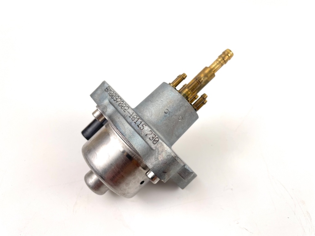 2015 Mercury 250 HP 2 Stroke Outboard Oil Pump 857149T05 OEM