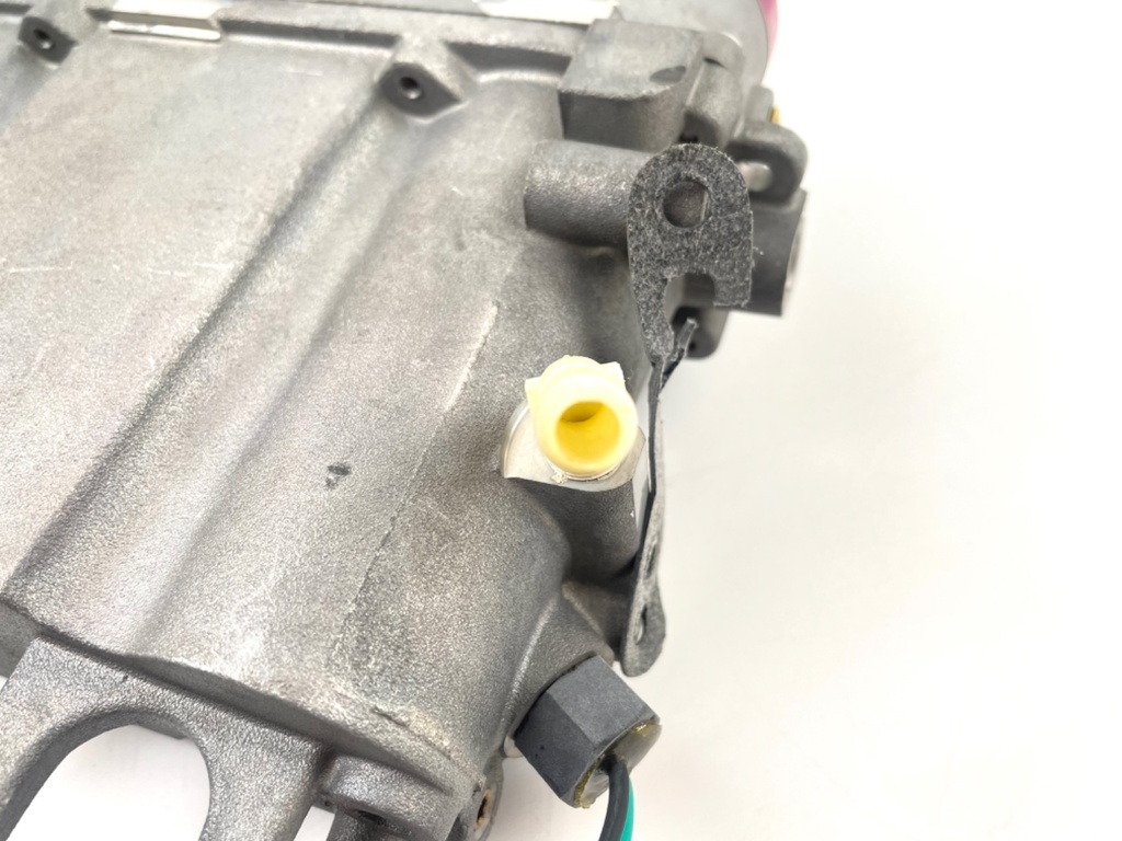 2015 Mercury 250 HP 2 Stroke Outboard Vapor Separator Tank VST 880133T12 OEM