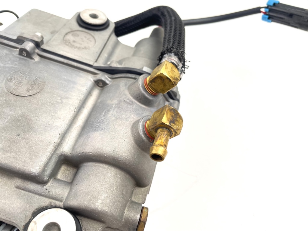 2001 Mercury 225 HP 2 Stroke Outboard Vapor Separator Tank VST 855432A2 OEM