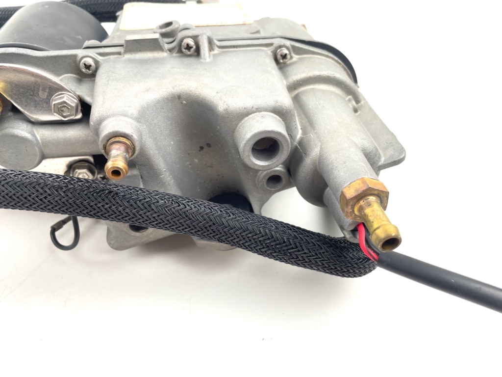 2001 Mercury 225 HP 2 Stroke Outboard Vapor Separator Tank VST 855432A2 OEM