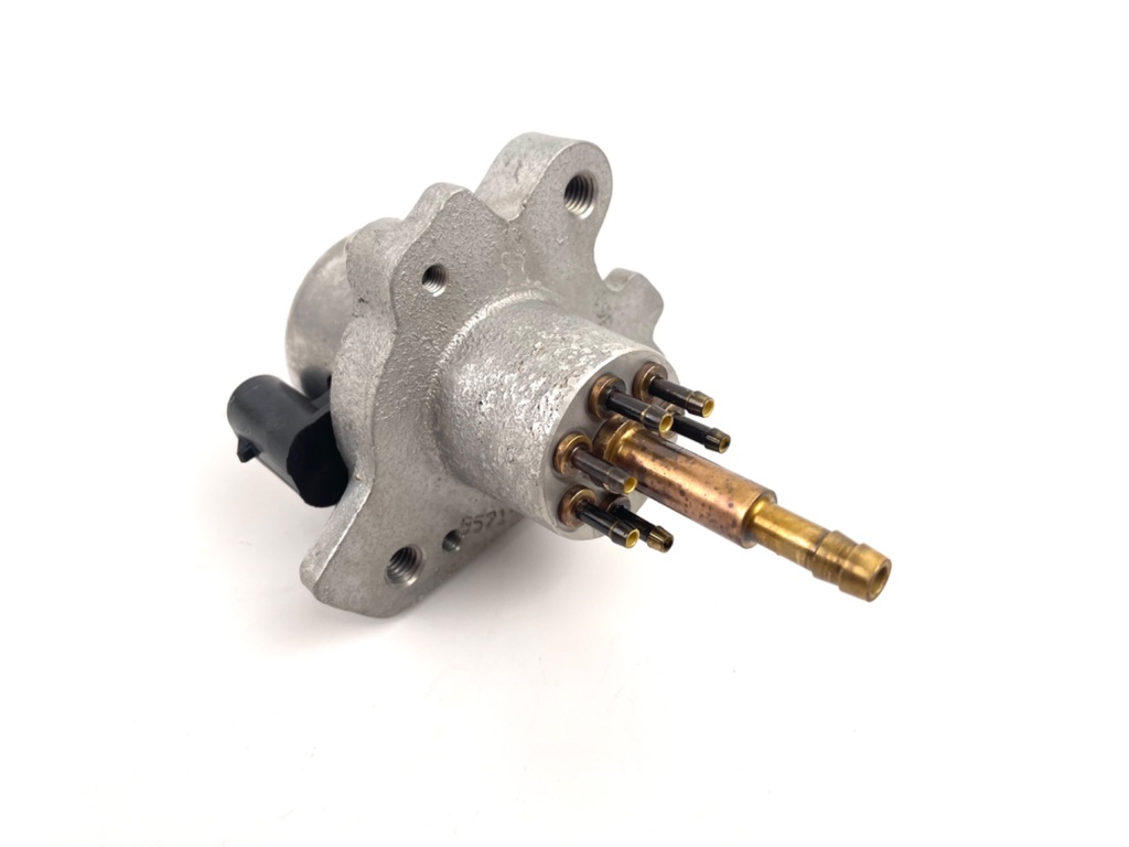 2001 Mercury 225 HP 2 Stroke Outboard Oil Pump 857149T2 OEM