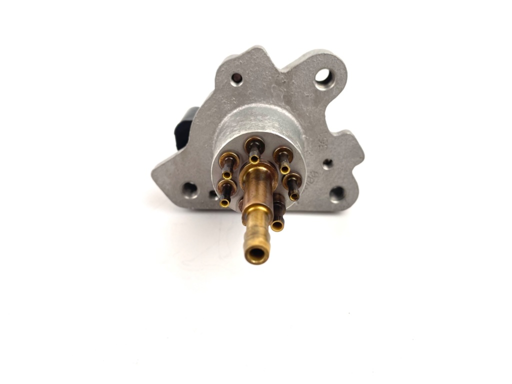 2001 Mercury 225 HP 2 Stroke Outboard Oil Pump 857149T2 OEM