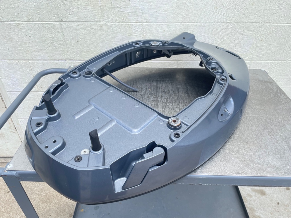 2016 Yamaha 150 HP 4 Stroke Outboard Bottom Cowling Pan 63P-42710-10-8D OEM