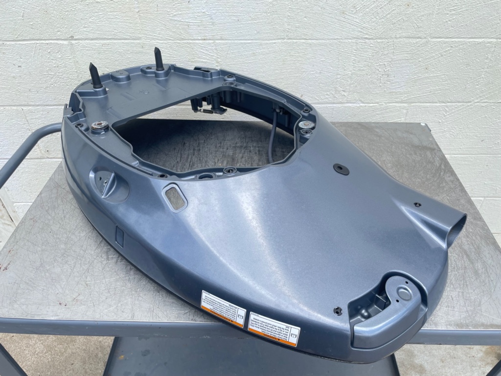 2016 Yamaha 150 HP 4 Stroke Outboard Bottom Cowling Pan 63P-42710-10-8D OEM