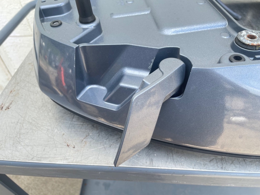 2016 Yamaha 150 HP 4 Stroke Outboard Bottom Cowling Pan 63P-42710-10-8D OEM