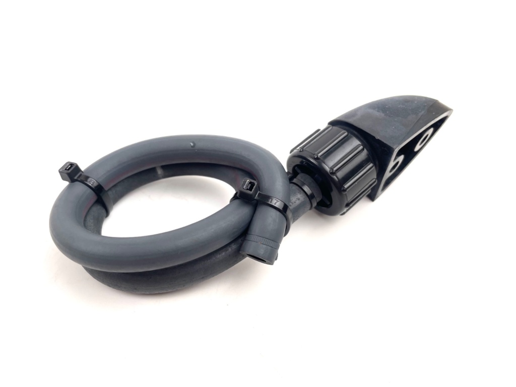 2016 Yamaha 150 HP 4 Stroke Outboard Fresh Water Flush Port 6AW-12572-00-00 OEM