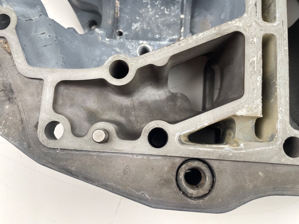 2016 Yamaha 150 HP 4 Stroke Outboard Exhaust Guide 63P-41137-04-CA OEM