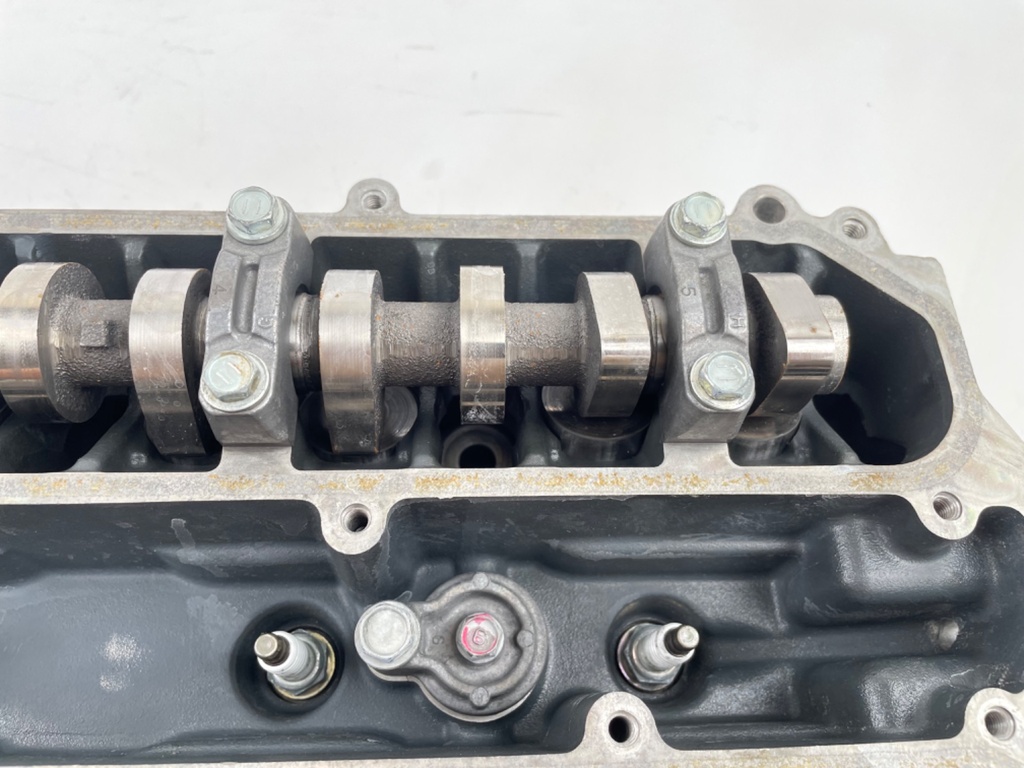 2016 Yamaha 150 HP 4 Stroke Outboard Cylinder Head 63P-W009A-04-9S OEM