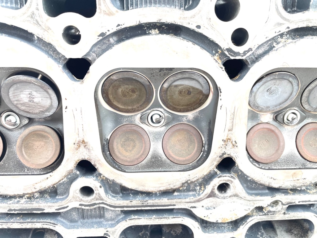 2016 Yamaha 150 HP 4 Stroke Outboard Cylinder Head 63P-W009A-04-9S OEM